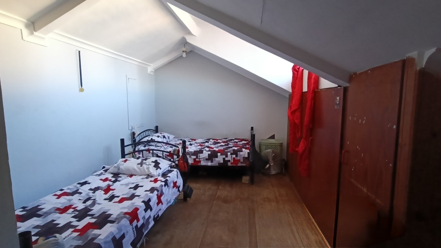 2 Bedroom Property for Sale in Zonnebloem Western Cape
